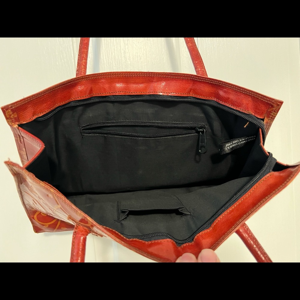 Genuine Leather handbag. - Picture 6 of 14